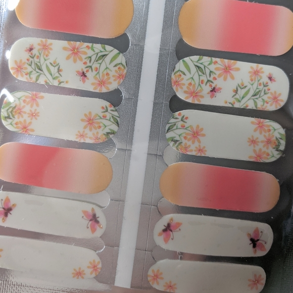 5 for $15 Nail Wraps - Spring Peach - Picture 2 of 6